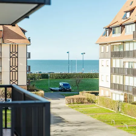 With Sea View In Villers-sur-Mer